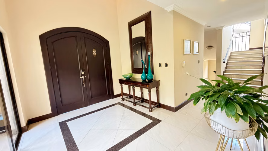 Venta casa de lujo Residencial Altamonte, Curridabat. (FE)