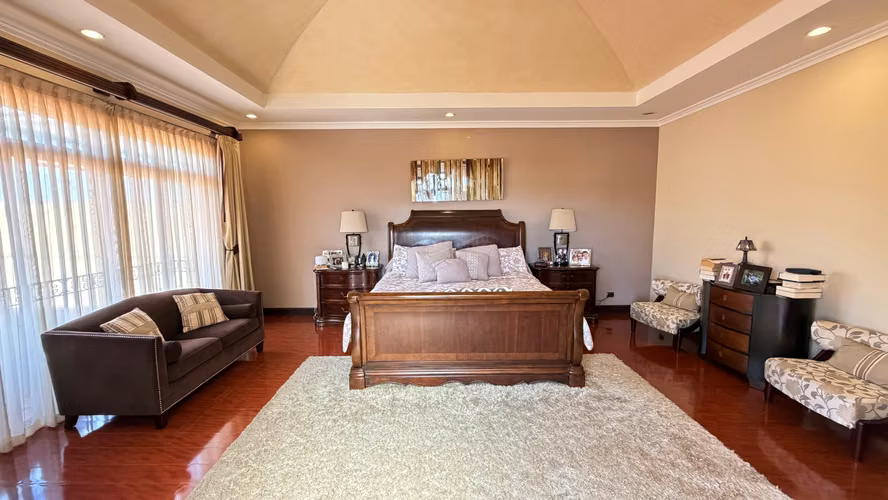 Venta casa de lujo Residencial Altamonte, Curridabat. (FE)