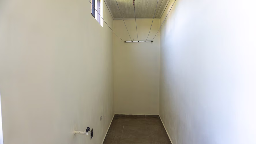 IMPORTANTE REBAJA • 2 HABITACIONES • 2 BAÑOS • PARQUEO TECHADO • ZONA VERDE