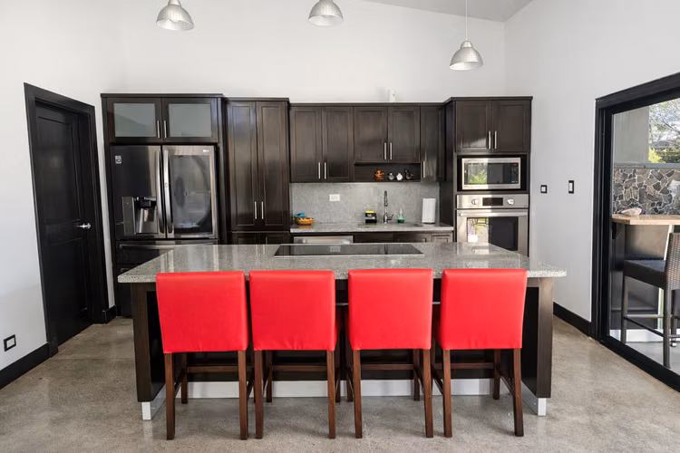 CASA DE 1 PLANTA EN CONDO- LAS VUELTAS-GUACIMA-ALAJUELA SE VENDE