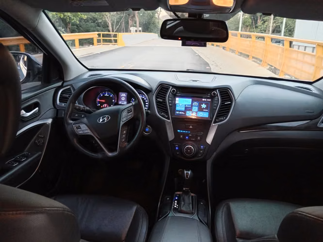 SANTA FE 2013 4x4 2,200 cc - Imagen 7
