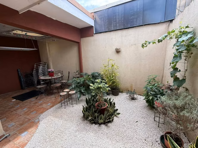 Se Vende Amplia Casa en San Rafael de Heredia