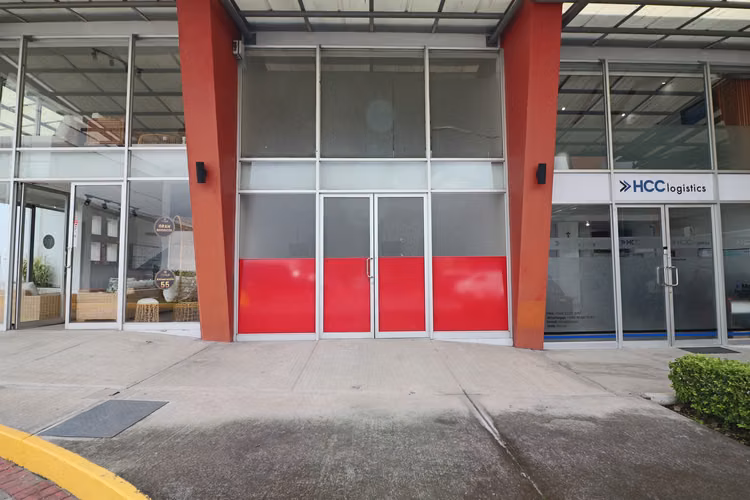 VENTA/ALQUILER-GRAN OPORTUNIDAD DE INVERSIÓN-ESPACIO COMERCIAL EN PLAZA VALLE DEL SOL, ESCAZÚ -RM