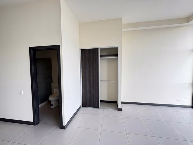 Alquiler Apartamento 2 hab Sportiva Cariari de Heredia - Imagen 5