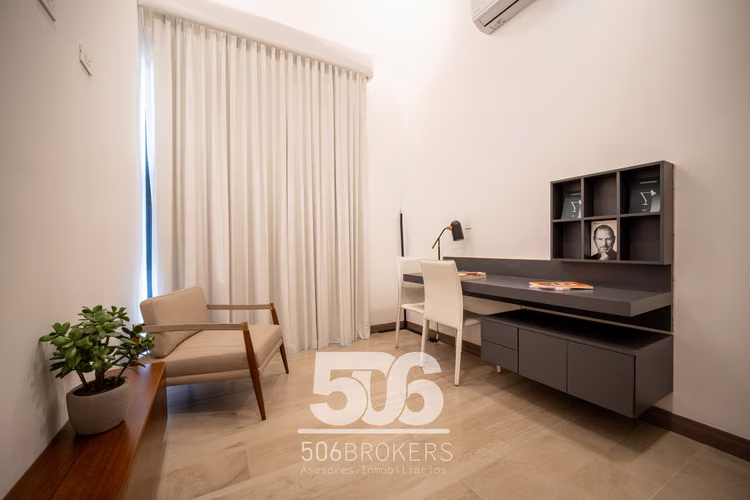 Casa Nueva en Santa Ana | 3 Habitaciones | 3 Parqueos | Financiamiento 90%