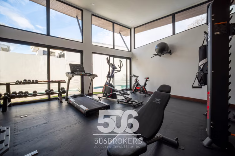 Casa Nueva en Santa Ana | 3 Habitaciones | 3 Parqueos | Financiamiento 90%