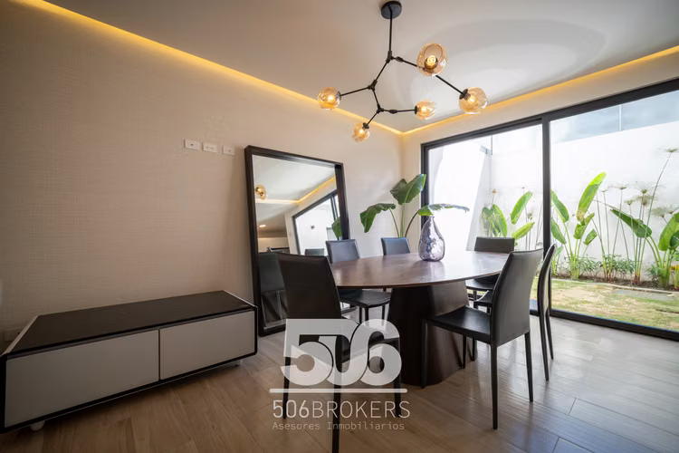 Casa Nueva en Santa Ana | 3 Habitaciones | 3 Parqueos | Financiamiento 90%