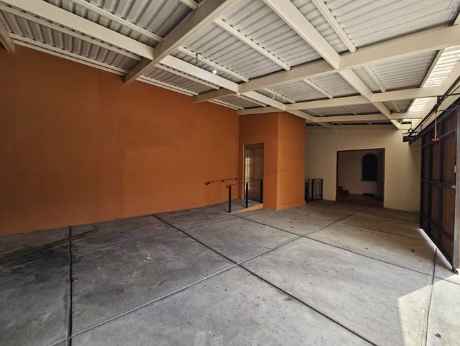 VENDO CASA DE DOS PLANTAS EN RESIDENCIAL ALTAMONTE GRANADILLA