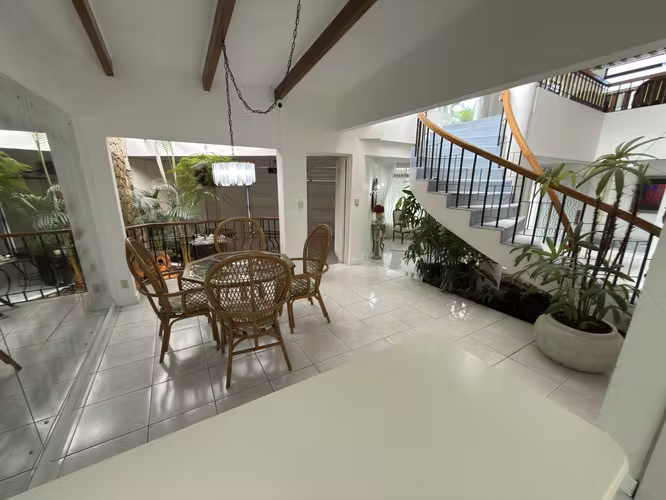 Se vende casa independiente con mas de 1000 metros de lote en Rohrmoser - Imagen 19