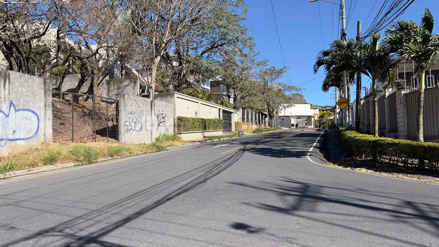 VENTA LOTE EN URBANIZACIÓN SAN RAFAEL DE ESCAZÚ - Imagen 2