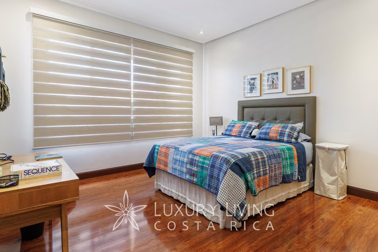 20392 – Alquiler Casa con piscina, 4 habitaciones. 1 nivel en condominio - Imagen 15