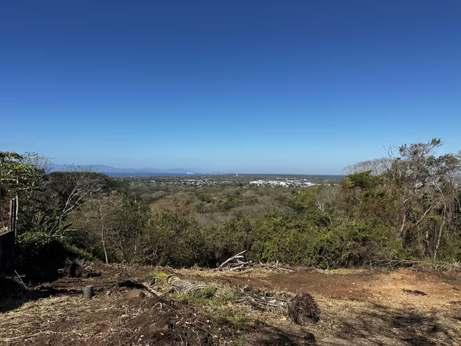 Lote de 2.035 m² con Vista al Mar en Quinta Esencia Esparza - Imagen 2