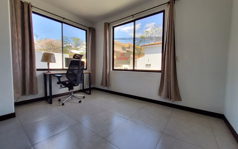 CASA MODERNA EN CONDOMINIO POZOS DE SANTA ANA-259m2-3 HABITACIONES