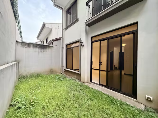 Casa en venta en condominio en Lagunilla de Heredia - Imagen 17