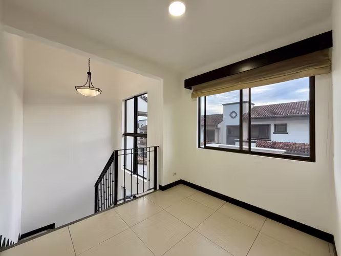 Casa en venta en condominio en Lagunilla de Heredia - Imagen 6