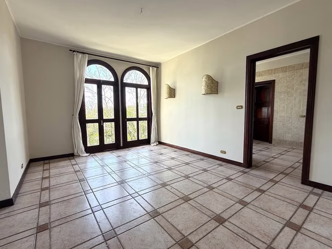 Venta, Espacioso, Unico, Apartamento Exclusivo de 3 Habitaciones en Escazú ID25928 - Imagen 6