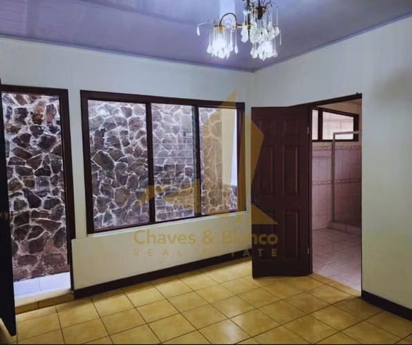 PROPIEDAD EN VENTA con DOS casas en Santa Bárbara