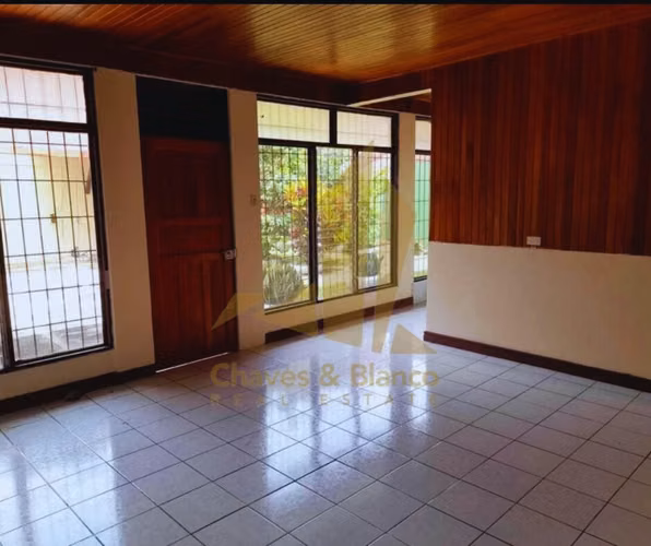 PROPIEDAD EN VENTA con DOS casas en Santa Bárbara