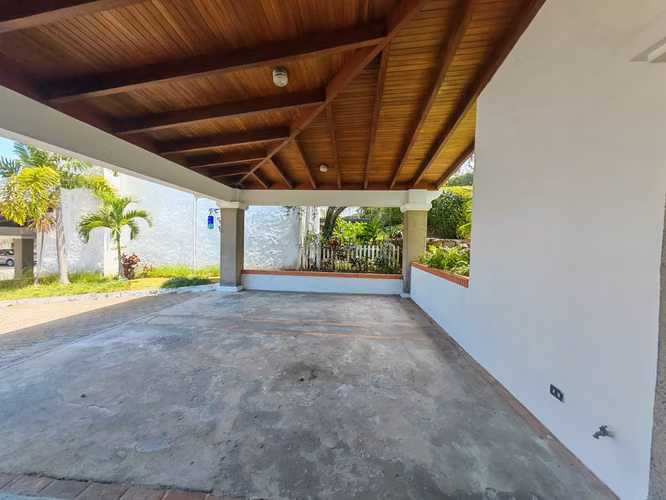 APARTAMENTO EN ALQUILERE EN ESCAZU, ESTILO CLASICO - Imagen 16
