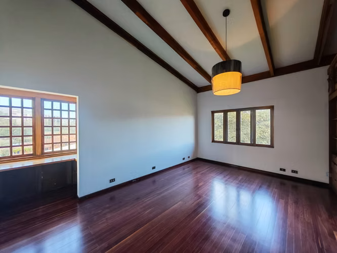 APARTAMENTO EN ALQUILERE EN ESCAZU, ESTILO CLASICO - Imagen 14