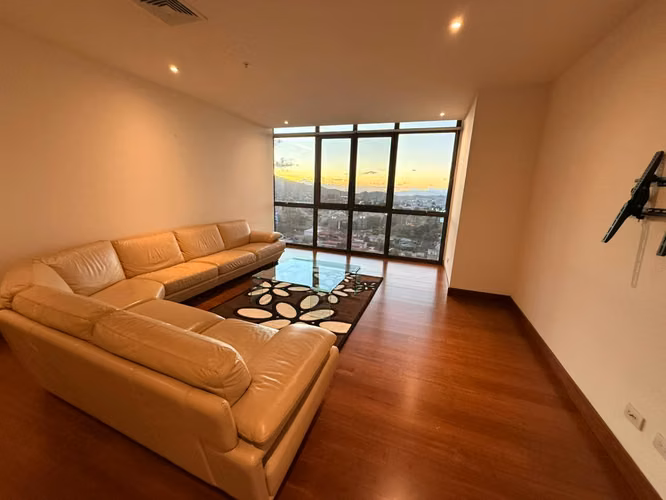 VENTA DE APARTAMENTO EN METROPOLITAN TOWER, LA SABANA - Imagen 4