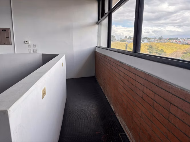 Local comercial en Escazú sobre Ruta 27, San José - Imagen 5