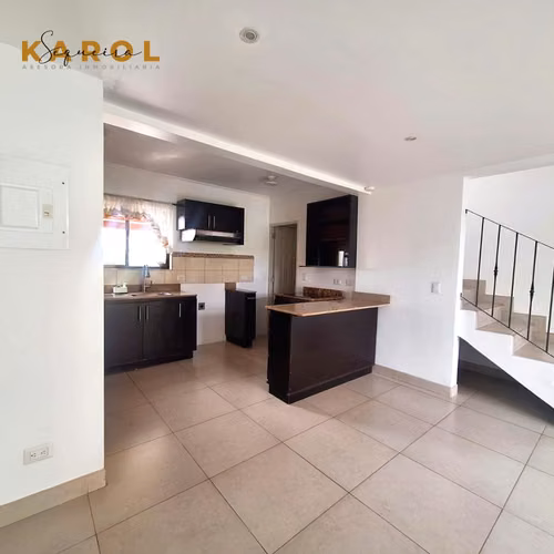 SE ALQUILA CASA EN CONDOMINIO - LA GUACIMA - CERCA DE RUTA 27