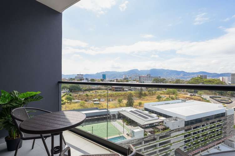Apartamento amueblado en Núcleo Sabana, Mata Redonda: piso alto con vista, bodega y parqueo.