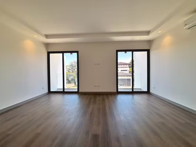 Venta de exclusiva casa en Condominio – Río Oro, Santa Ana - Imagen 15