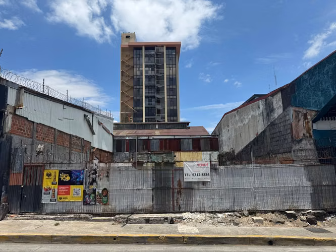 Commercial Lot for Sale in Downtown San José | 277 m² | 400 m from Central Park | High Exposure