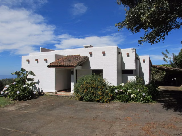SAN RAFAEL DE HEREDIA. MONTAÑA LINDA CASA CON VISTAS.