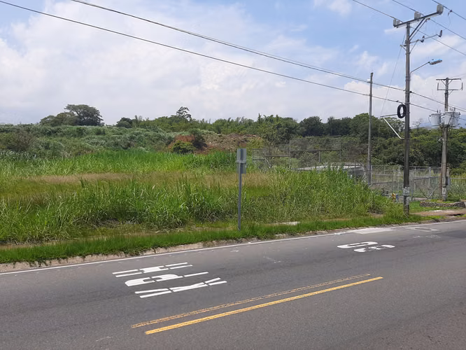 TERRENO INDUSTRIAL HEREDIA.