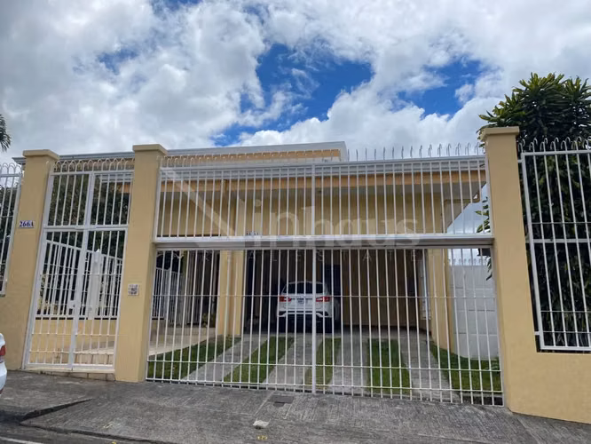 id 41930 Venta casa en Residencial Altamonte - Imagen 2