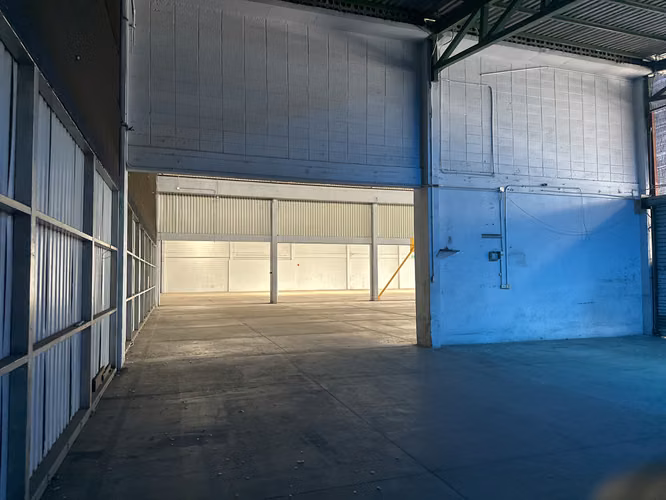SE ALQUILA BODEGA EN PAVAS USO INDUSTRIAL Y COMERCIAL (disponible a partir de junio 2026) - Imagen 4