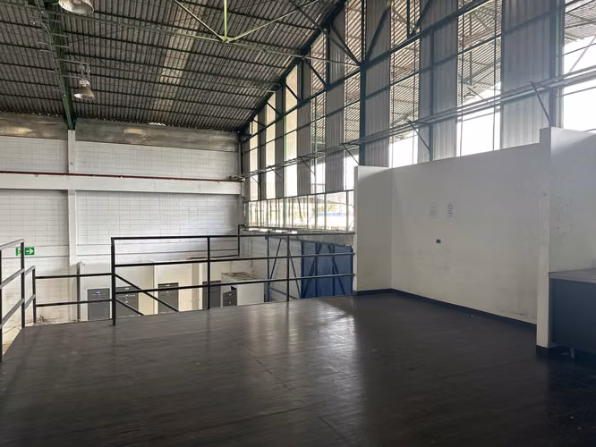 SE ALQUILA BODEGA EN PAVAS USO INDUSTRIAL Y COMERCIAL (disponible a partir de junio 2026) - Imagen 19