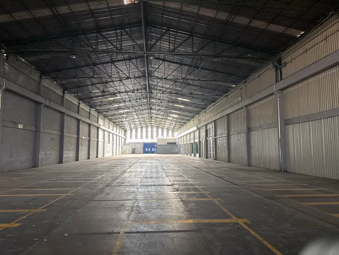 SE ALQUILA BODEGA EN PAVAS USO INDUSTRIAL Y COMERCIAL (disponible a partir de junio 2026) - Imagen 6