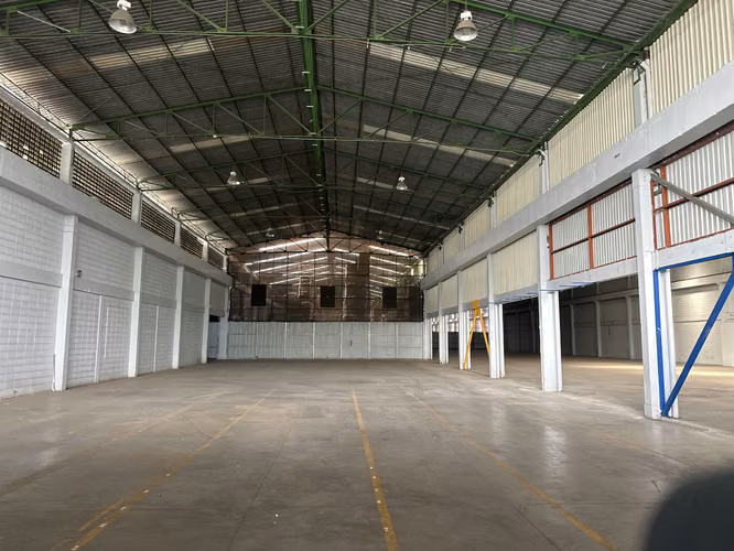 SE ALQUILA BODEGA EN PAVAS USO INDUSTRIAL Y COMERCIAL (disponible a partir de junio 2026) - Imagen 8