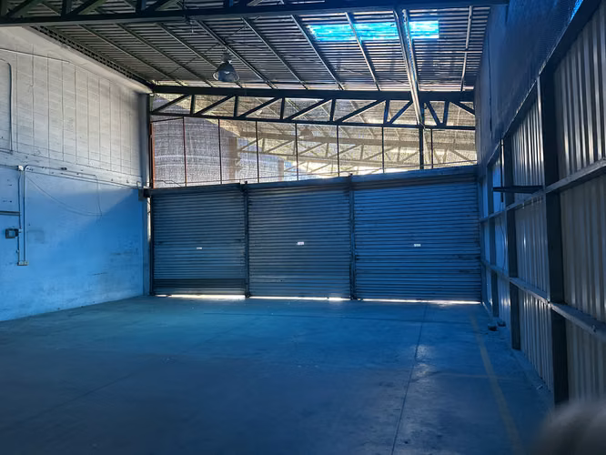 SE ALQUILA BODEGA EN PAVAS USO INDUSTRIAL Y COMERCIAL (disponible a partir de junio 2026) - Imagen 3