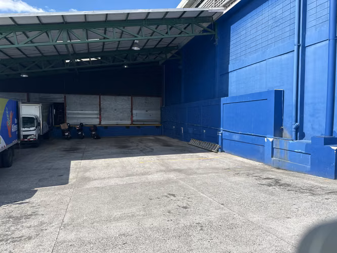 SE ALQUILA BODEGA EN PAVAS USO INDUSTRIAL Y COMERCIAL (disponible a partir de junio 2026) - Imagen 11