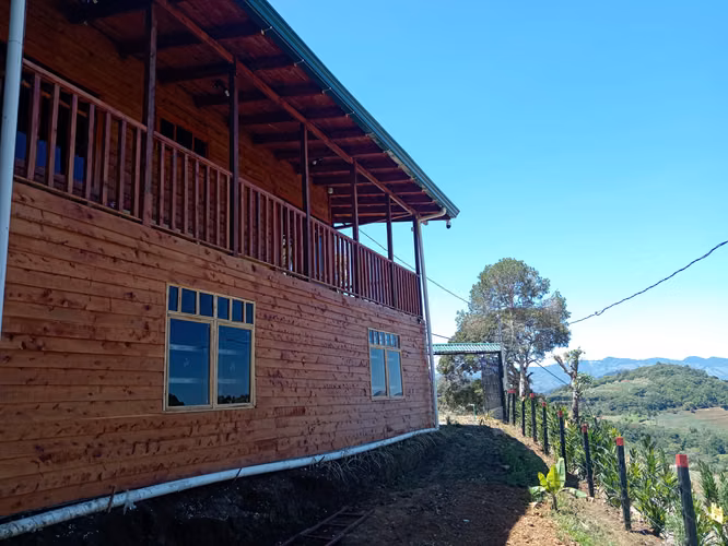Cabaña Nueva en Montañas de San Cristóbal, Desamparados, San José - Imagen 13