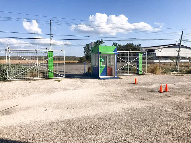 Venta de lote uso comercial en Liberia