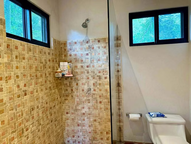 Increíble casa en VENTA en exclusiva comunidad de lujo en Santa Ana - Imagen 12