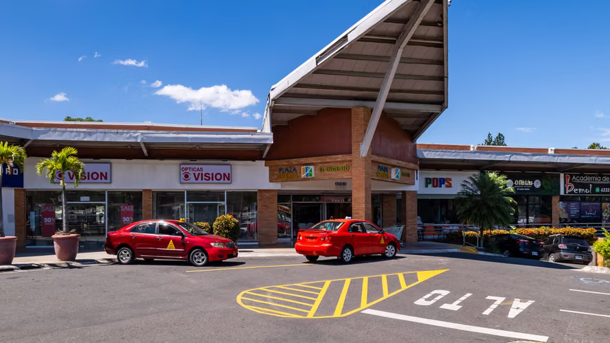 Local Comercial II Plaza Grecia - Imagen 13