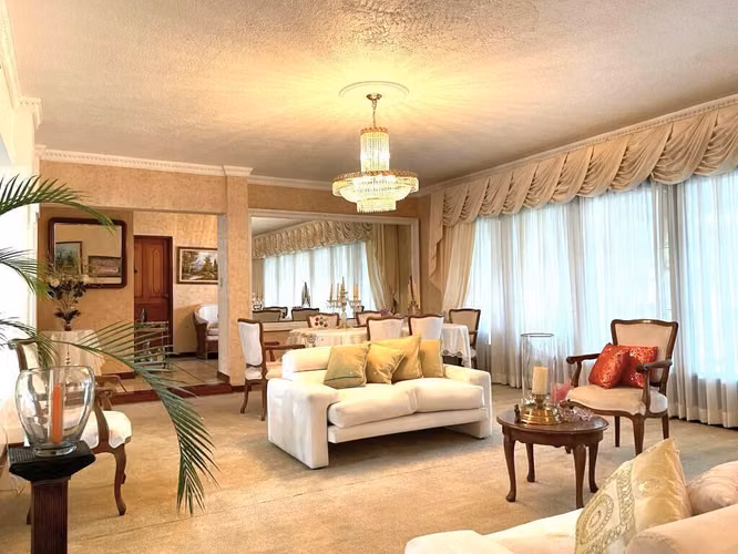 Casa en Venta en Alajuela: Elegante y Amplia. Residencial Seguro – 750 m² de Espacio para tu Familia - Imagen 7