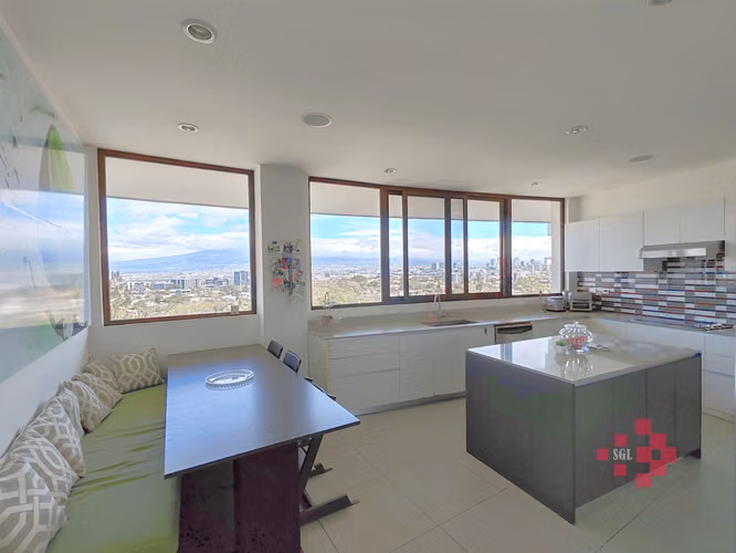 Venta de casa de lujo en San Rafael de Escazú.
