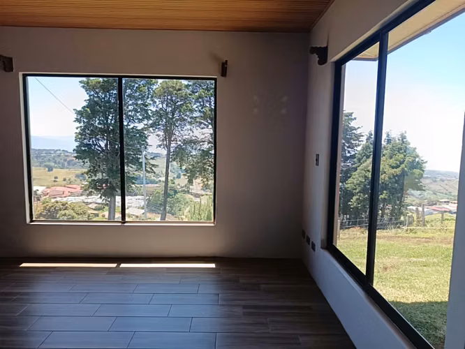 Casa En Venta, Zarcero.