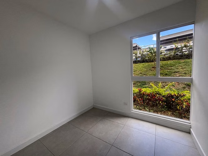 ¡Oportunidad! Hermoso Apartamento en Condominio Monte Alto, Zona Este 