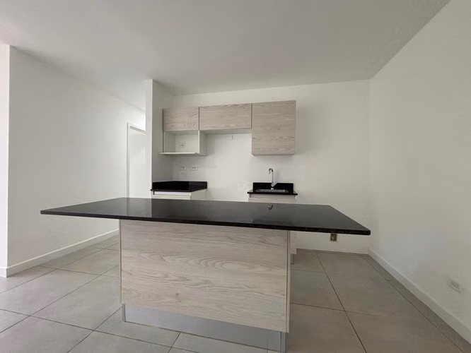 ¡Oportunidad! Hermoso Apartamento en Condominio Monte Alto, Zona Este 