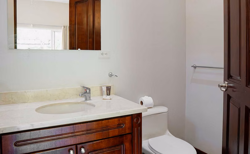 Exclusivo Townhouse Colonial en Las Lomas – A minutos de Los Sueños Marina