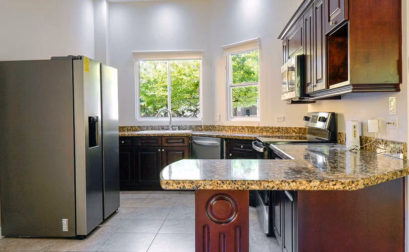 Exclusivo Townhouse Colonial en Las Lomas – A minutos de Los Sueños Marina